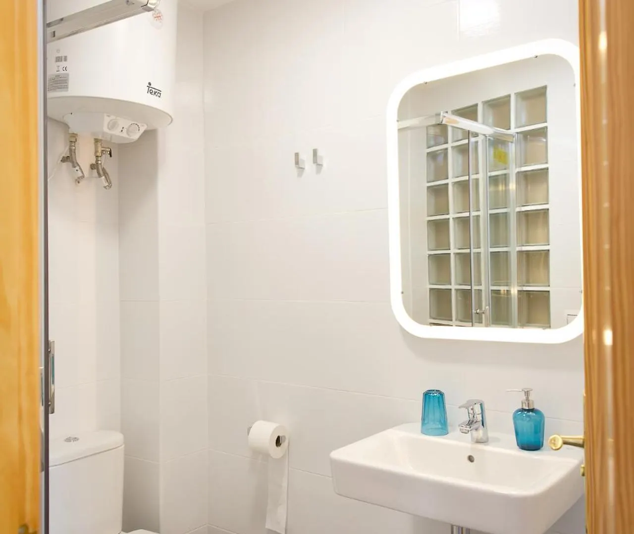 Apartamento Holidays2Malaga Dos Aceras In Old Town & High Speed Wifi España