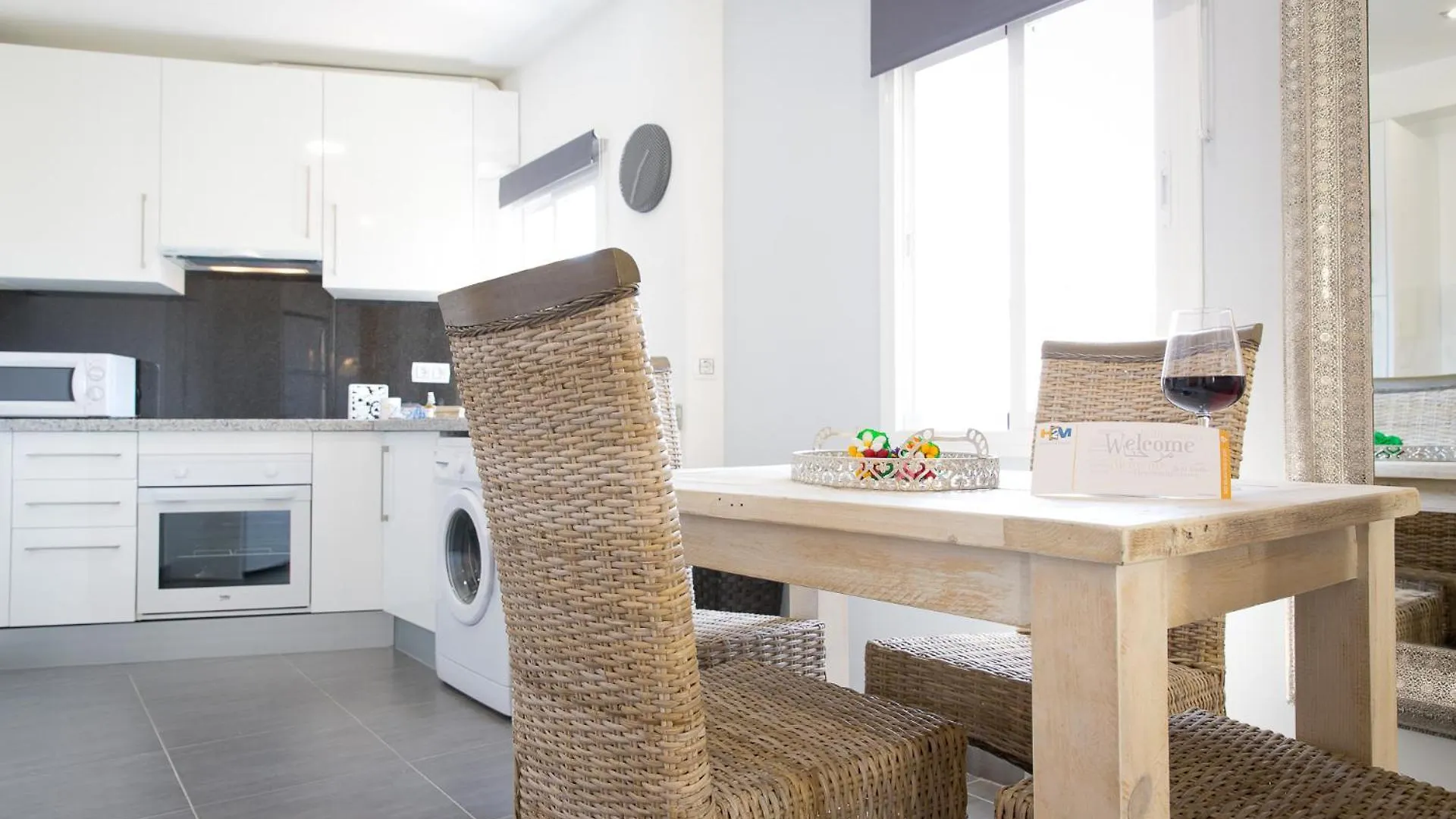 Holidays2Malaga Dos Aceras In Old Town & High Speed Wifi Apartamento
