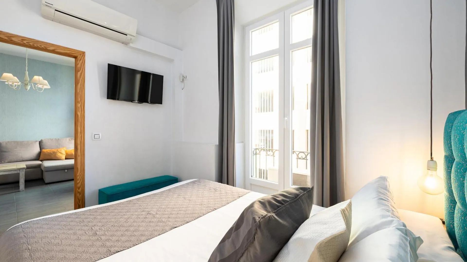 Holidays2Malaga Dos Aceras In Old Town & High Speed Wifi 0*,  España