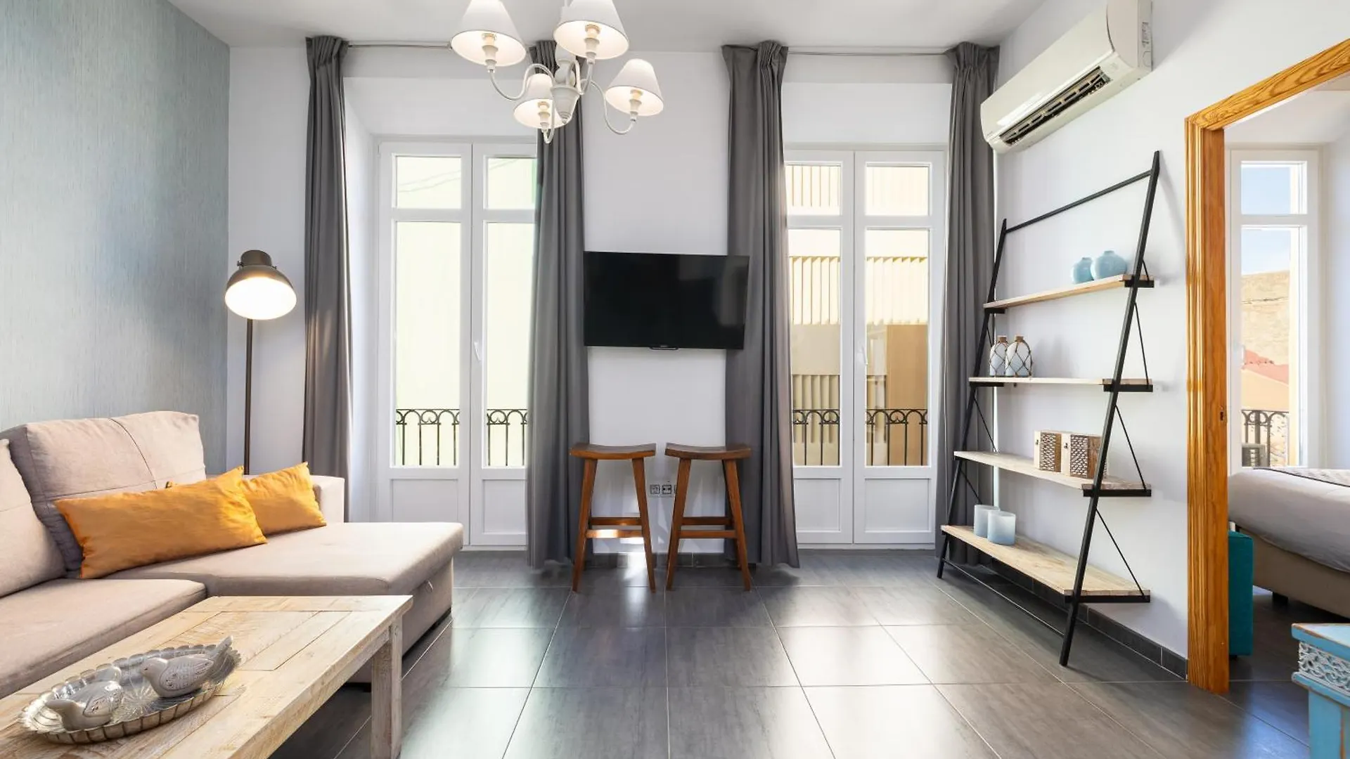 Holidays2Malaga Dos Aceras In Old Town & High Speed Wifi Apartamento