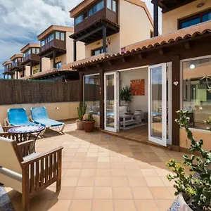 https://las-tinajas-no6.in-canary-islands.com